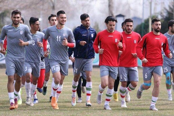 باید پاداش بزرگی برای تیم فوتبال امید در نظر بگیرند باید پاداش بزرگی برای تیم فوتبال امید در نظر بگیرند
