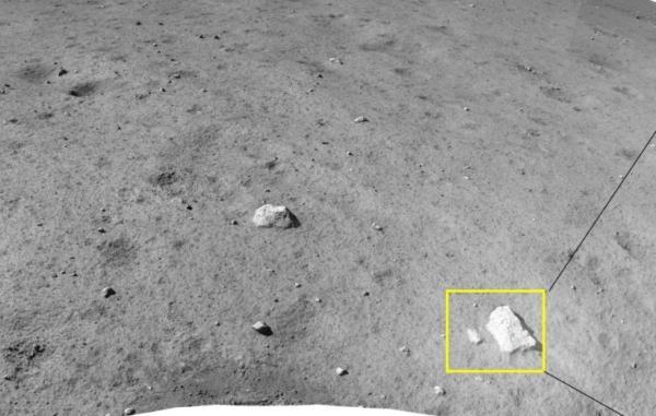 چین برای نخستین بار از نزدیک روی سطح ماه آب کشف کرد