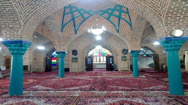 نمایی از مسجد تاریخی پیربالای مرند